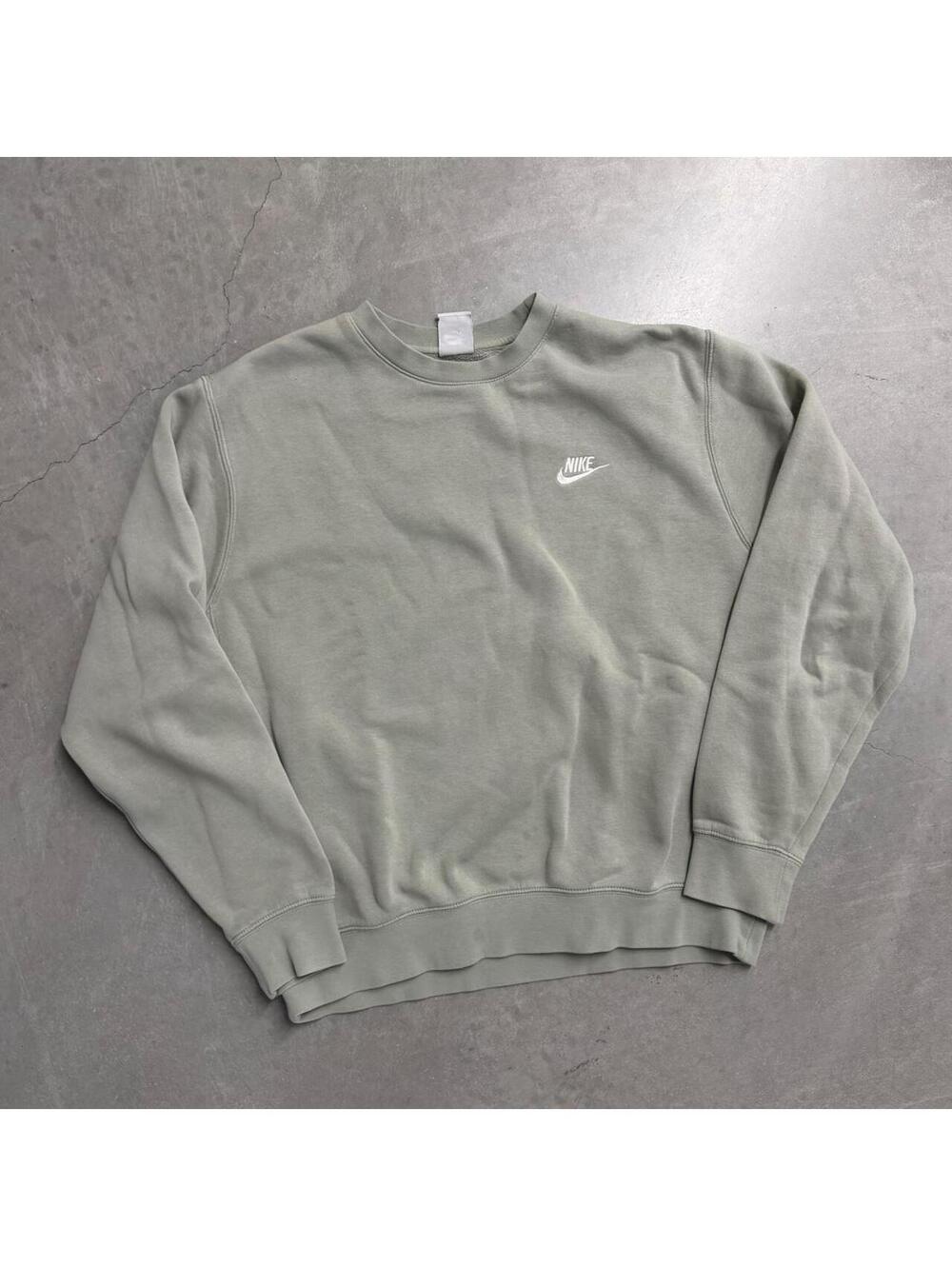 Y2K Men's Light Green Nike Athletic Crewneck Cotton Sized Medium